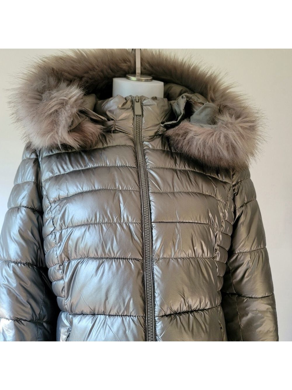 Attrait Paris Women's Hooded Short Puffer Jacket Size XL